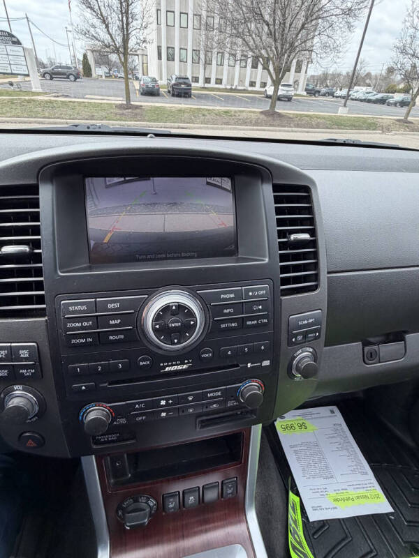 2012 Nissan Pathfinder Silver Edition