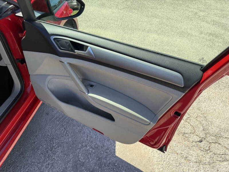 2015 Volkswagen Golf TSI S