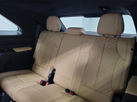 2025 Cadillac Escalade IQ Sport 2