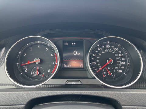 2017 Volkswagen Golf GTI SE