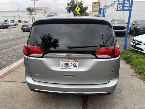 2018 Chrysler Pacifica Touring L Plus