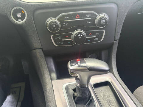 2019 Dodge Charger SXT