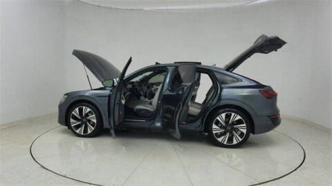 2024 Audi Q8 Sportback e-tron quattro Prestige S line