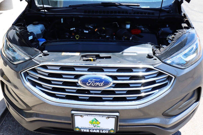 2020 Ford Edge SE