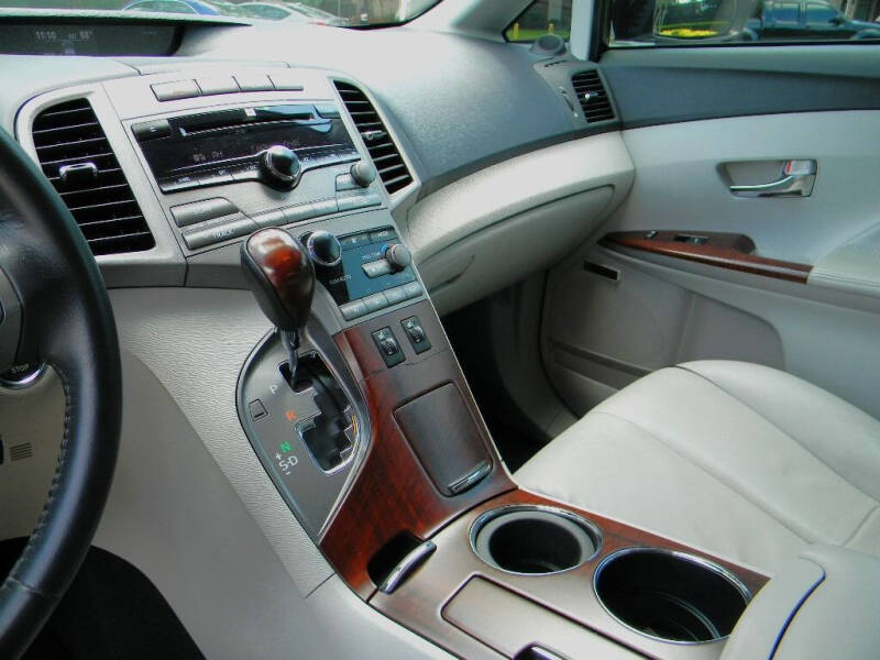 2009 Toyota Venza Base photo 12