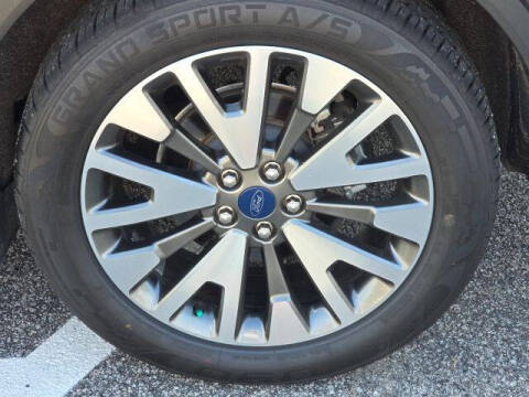 2020 Ford Escape Hybrid Titanium