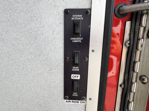 2016 Freightliner M2 106