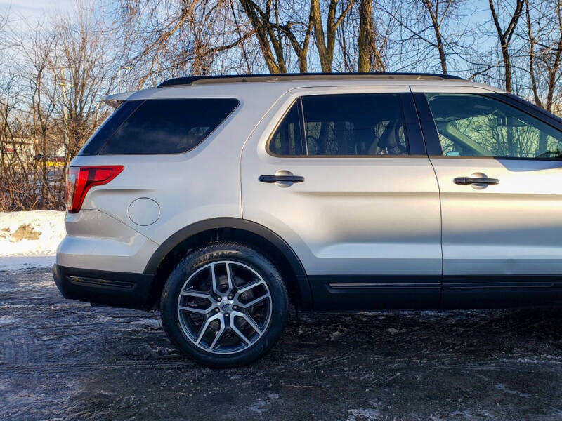 2018 Ford Explorer Sport