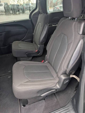 2022 Chrysler Pacifica Touring