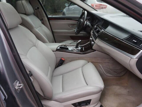 2011 BMW 5 Series 528i