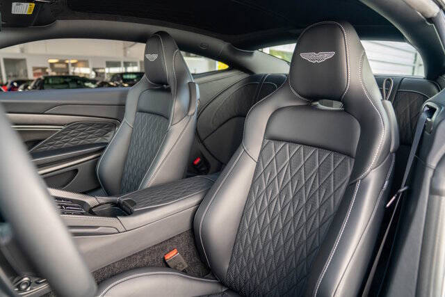 2024 Aston Martin DB12 14