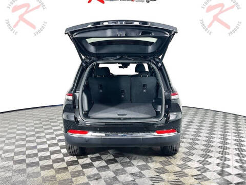 2025 Jeep Grand Cherokee Laredo X