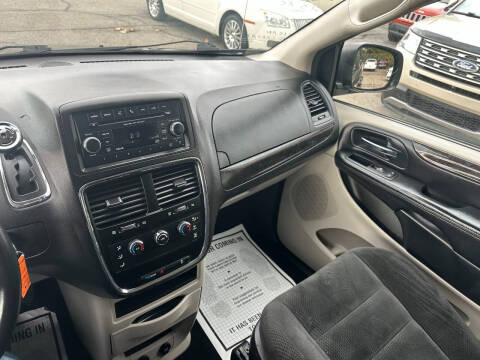 2015 Dodge Grand Caravan American Value Package