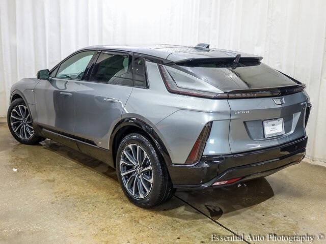 2025 Cadillac LYRIQ Sport 2