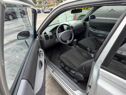 2005 Hyundai Accent GT