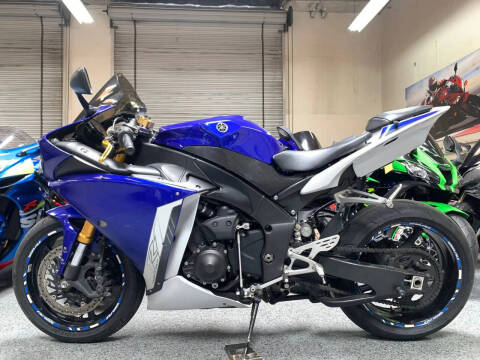 2011 Yamaha YZF-R1