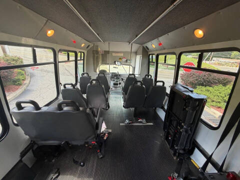 2017 Ford E-Series E-350 SD
