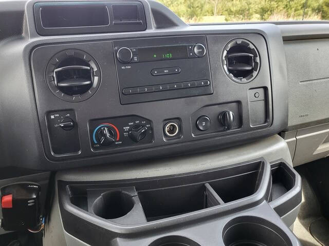 2011 Ford E-Series E-350 SD