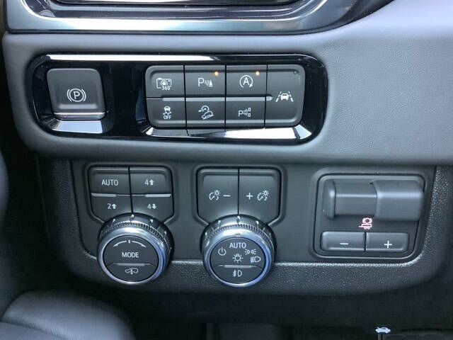 2025 GMC Yukon XL AT4 Ultimate