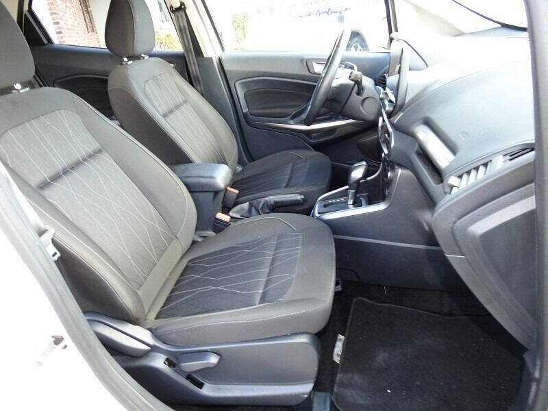 2020 Ford EcoSport  - $15,900