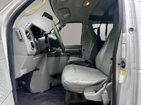 2013 Ford E-Series E-250