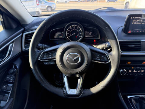 2018 Mazda MAZDA3 Touring