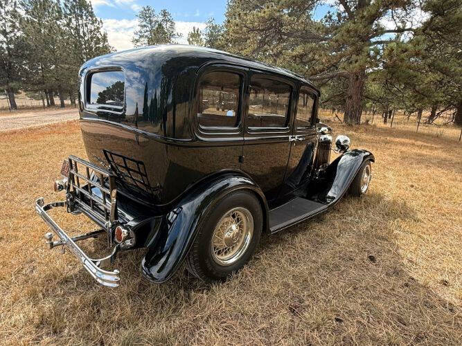 1932 Ford Model 18