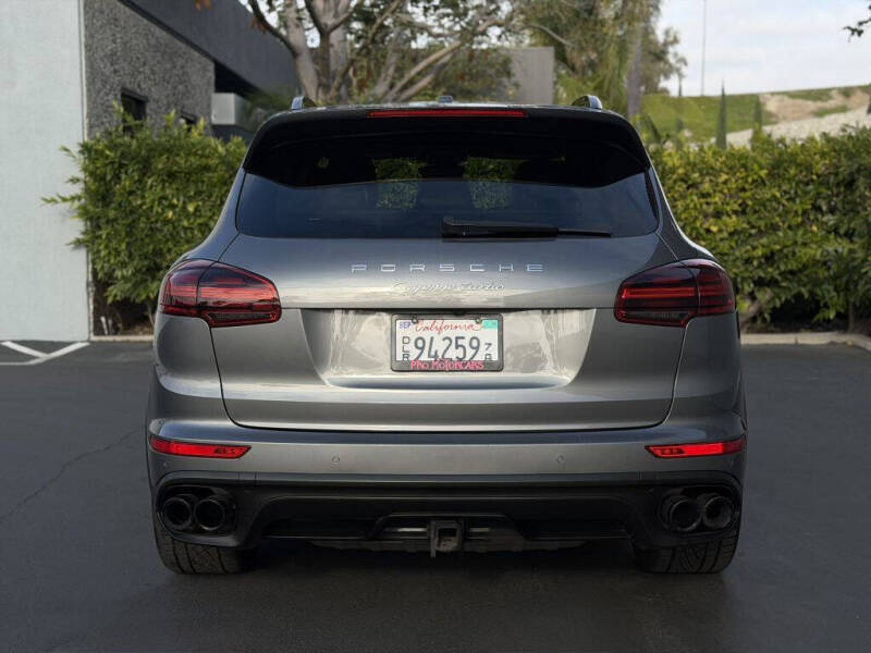 2017 Porsche Cayenne Turbo