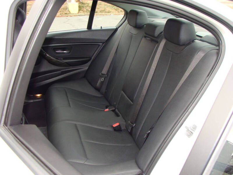 2018 BMW 3 Series 320i xDrive