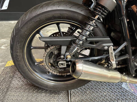 2017 Triumph Street Cup Jet Black/Silver Ic