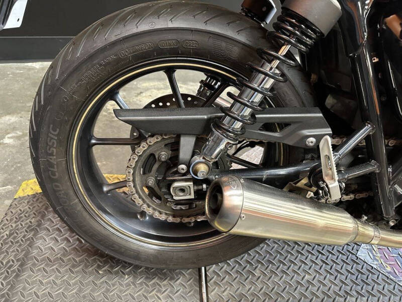 2017 Triumph Street Cup Jet Black/Silver Ic