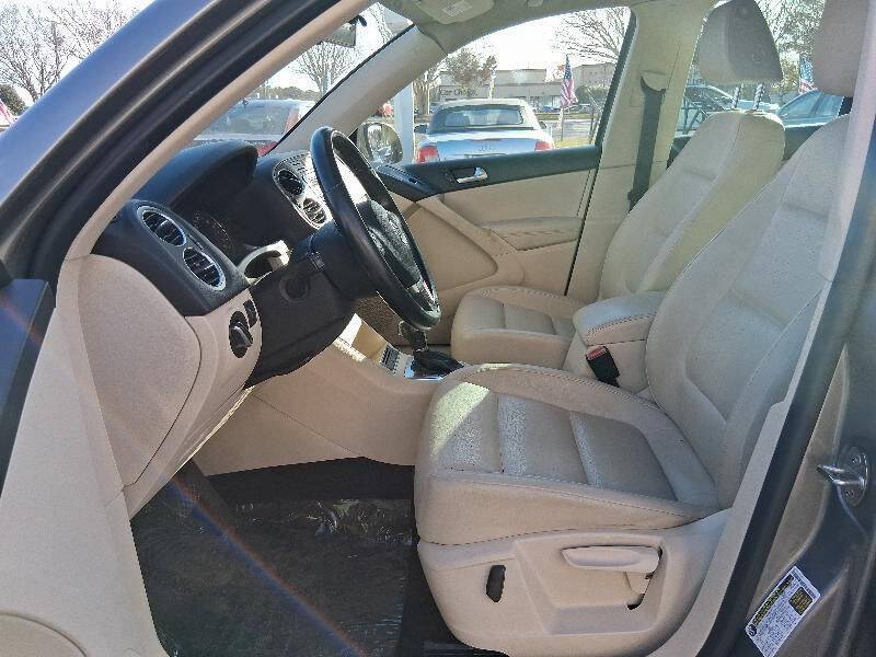 2011 Volkswagen Tiguan S 4Motion