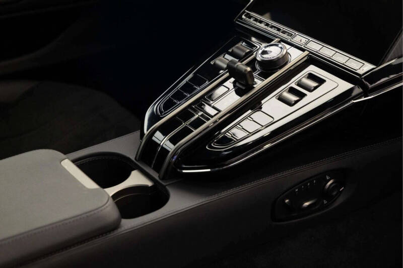 2026 Aston Martin Vantage