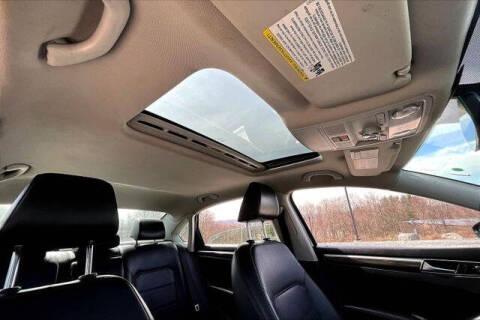 2017 Volkswagen Passat 1.8T SE