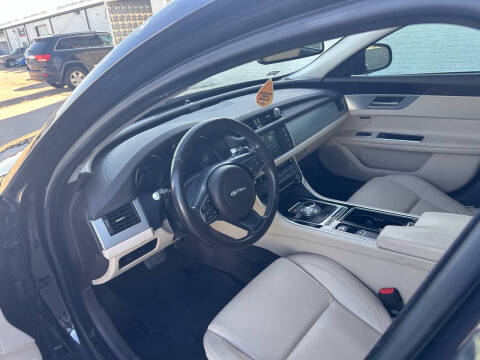 2016 Jaguar XF 35t Premium