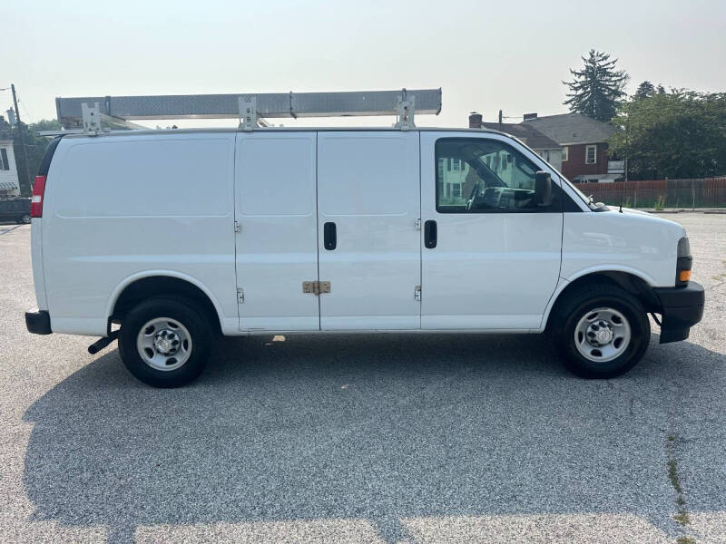 2018 Chevrolet Express 2500