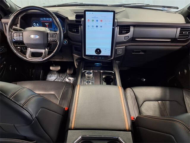 2022 Ford Expedition Platinum