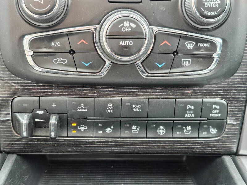 2014 RAM 1500 Laramie Limited