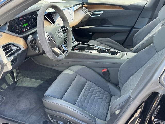 2022 Audi RS e-tron GT quattro