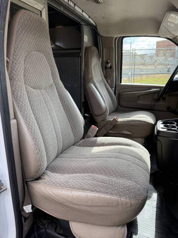 2009 GMC Savana 3500