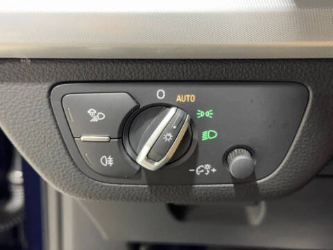 2020 Audi Q5 quattro Titanium Premium 45 TFSI