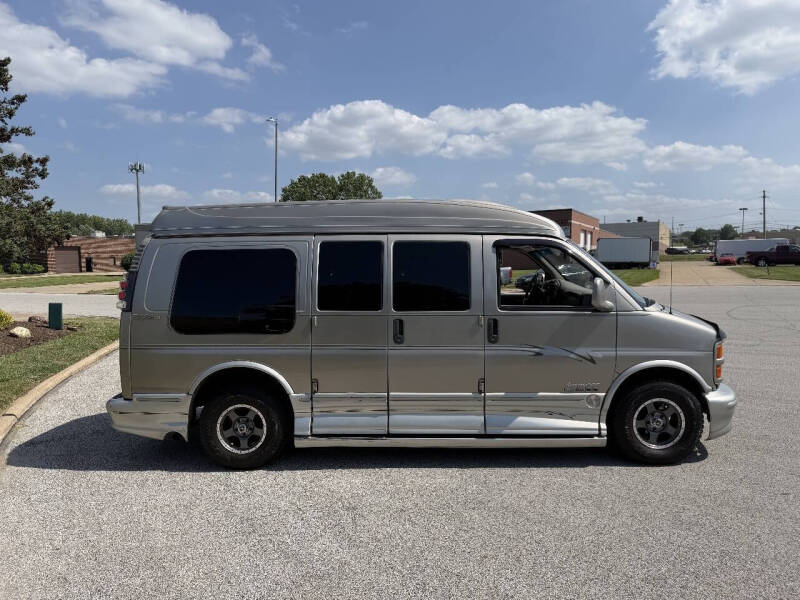 2002 GMC Savana