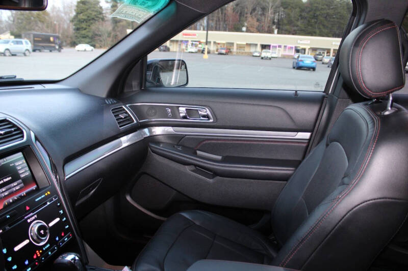 2016 Ford Explorer Sport