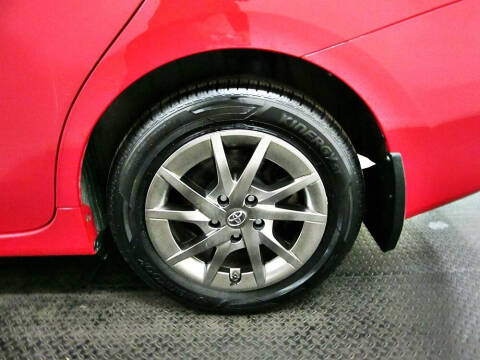 2017 Toyota Prius v Three