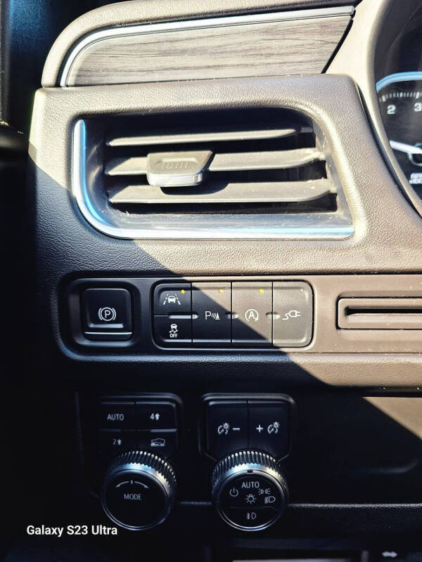 2021 GMC Yukon XL SLT