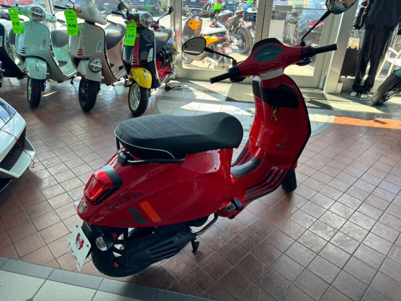 2024 Vespa Sprint 50 S