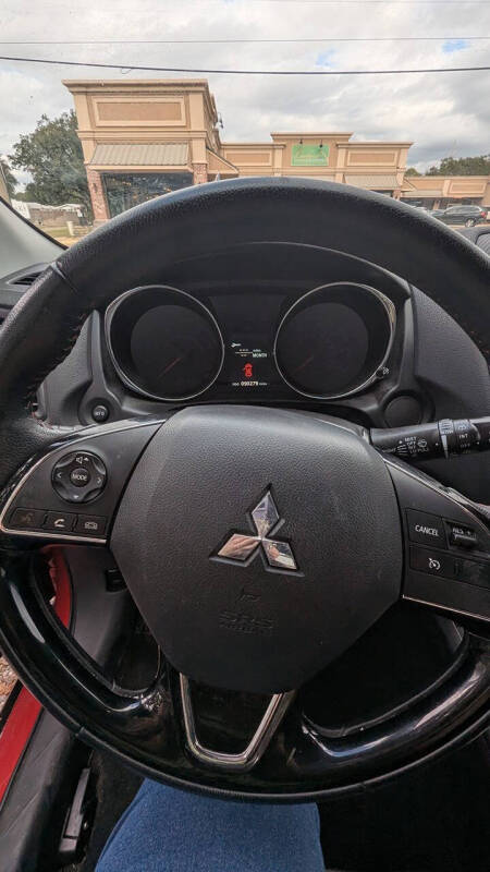 2018 Mitsubishi Outlander Sport LE