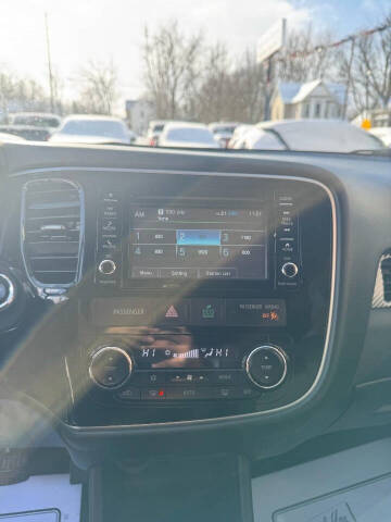 2016 Mitsubishi Outlander SE