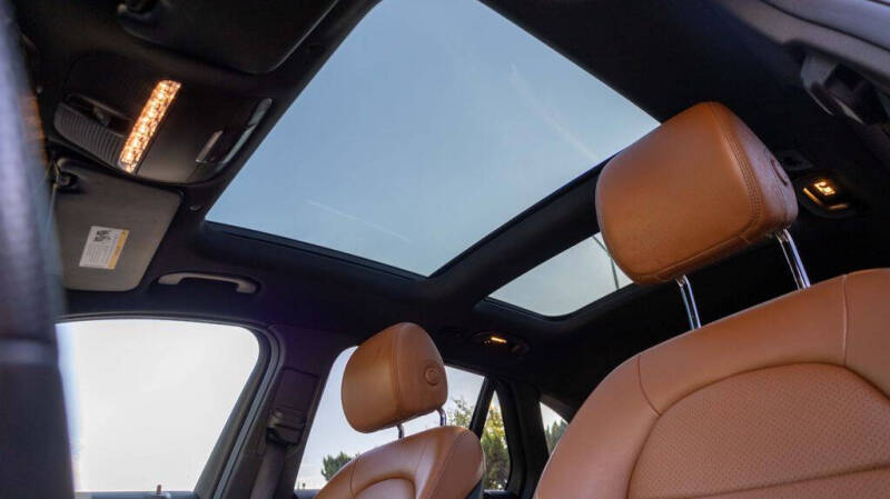 2020 Mercedes-Benz GLC GLC 300