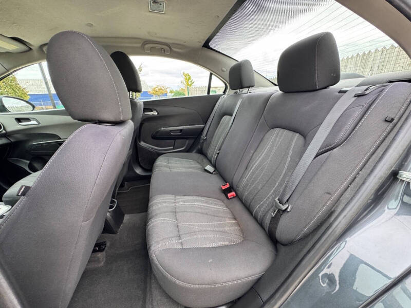 2013 Chevrolet Sonic LT Auto